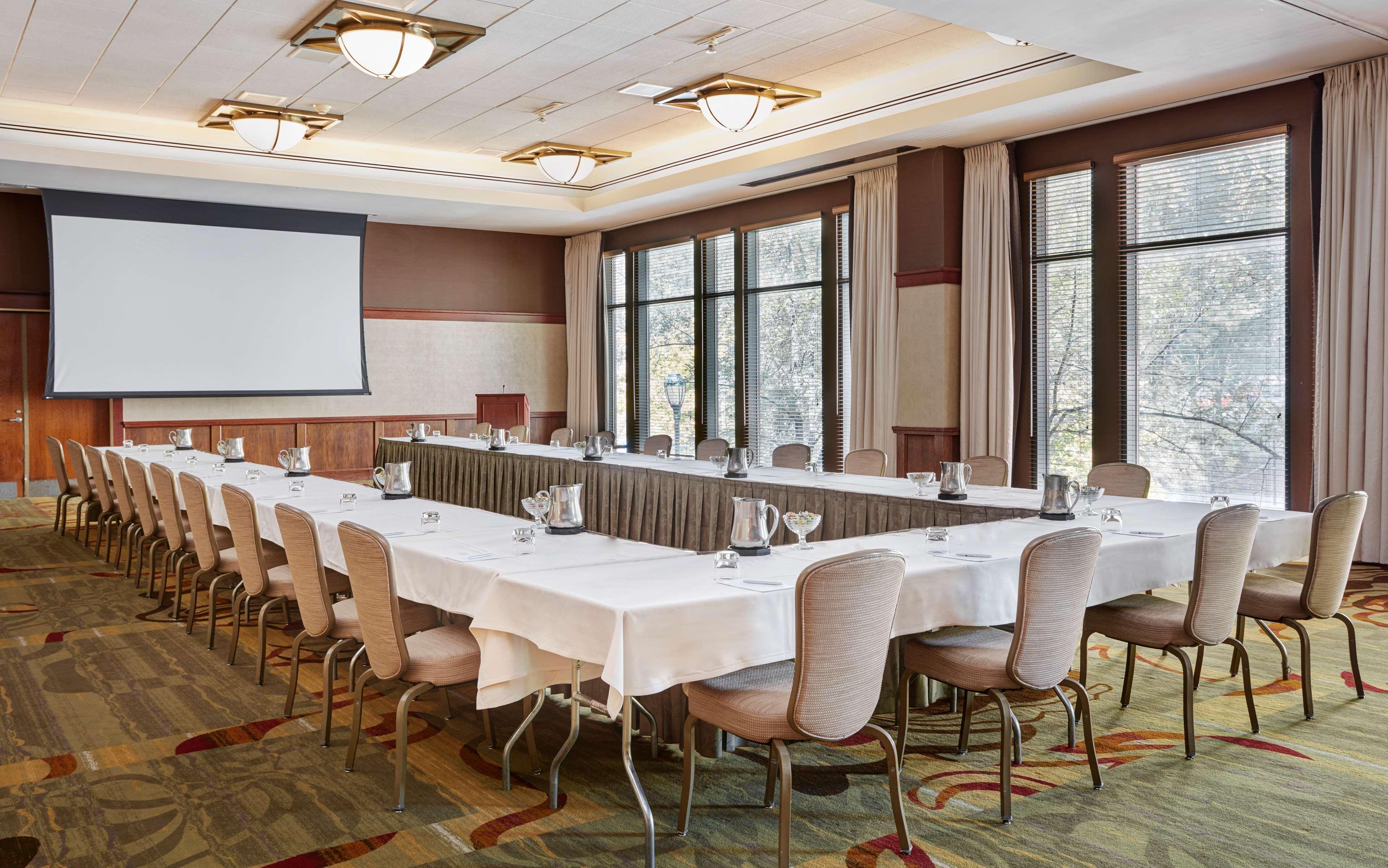 The Inn At Penn, A Hilton Hotel Philadelphia Buitenkant foto